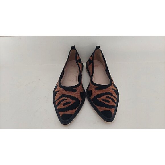 LOUISE ET CIE CELETE  Fabric Stretchy Knit Pointed Toe Flats/NWOT, Size 8M - Picture 4 of 9
